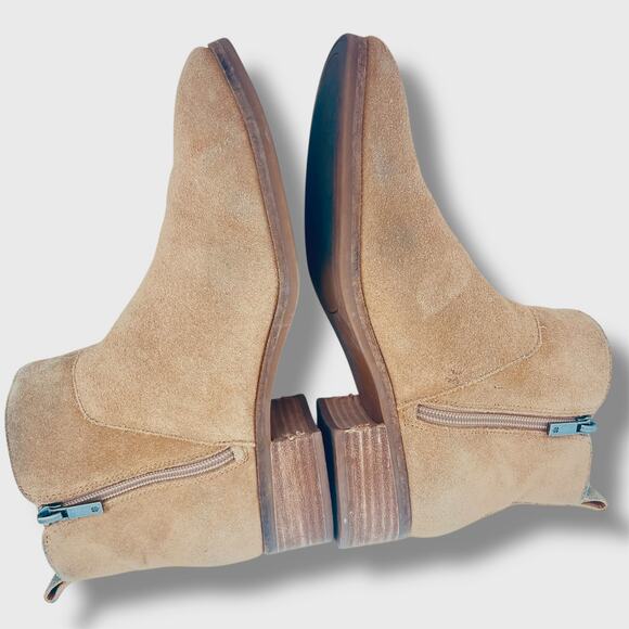 LUCKY BRAND Woman's Tan Suede Booties 10/42   Western Retro Grunge - Picture 6 of 9